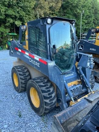 Image of John Deere 320G Image 0