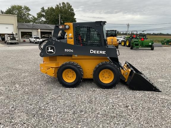 Image of John Deere 320G equipment image 2
