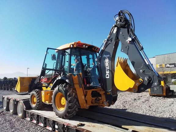Image of John Deere 320P equipment image 4