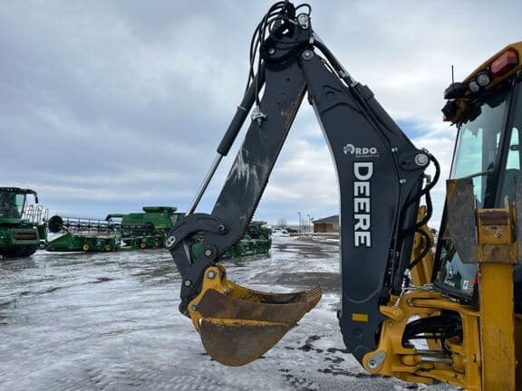 Image of John Deere 320P equipment image 4