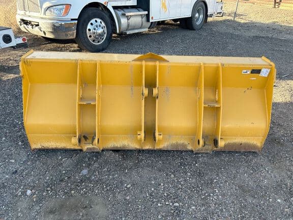 Image of John Deere Backhoe Bucket equipment image 1