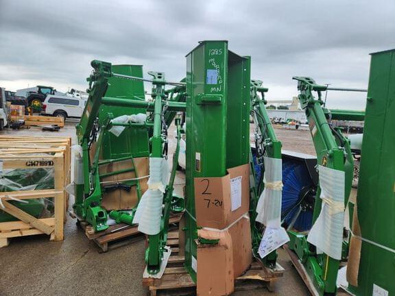 Image of John Deere 320R equipment image 3