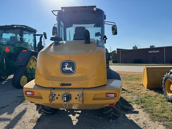 Image of John Deere 324P equipment image 4