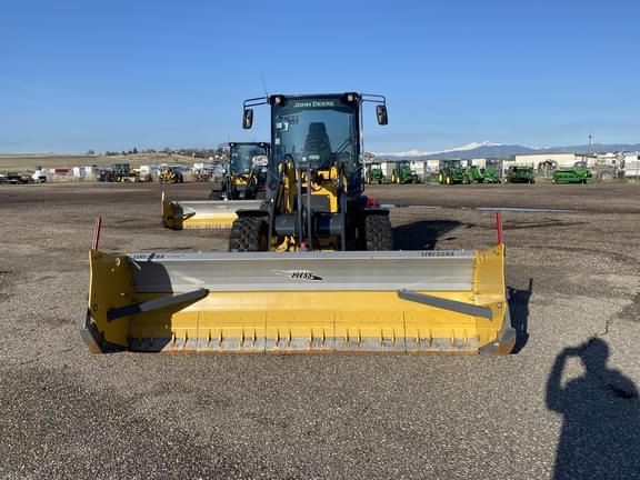 Image of John Deere 324P equipment image 2