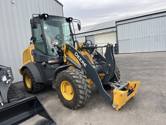 Image of John Deere 324P equipment image 1