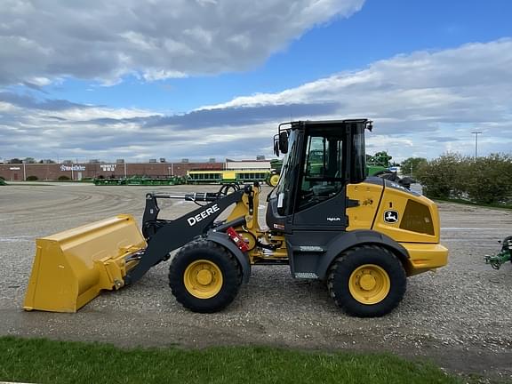 Image of John Deere 324P equipment image 2