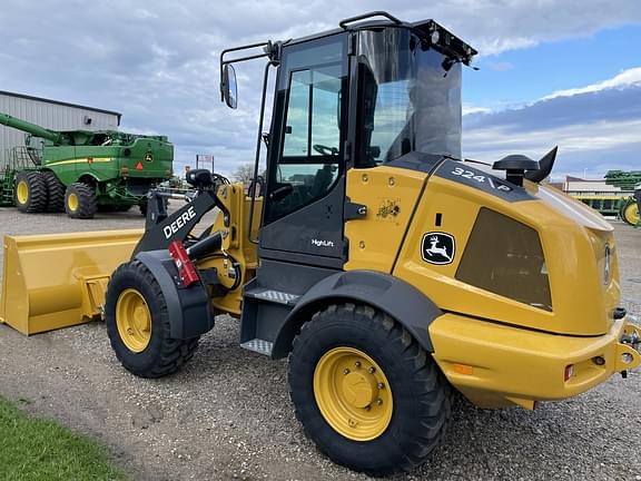 Image of John Deere 324P equipment image 3