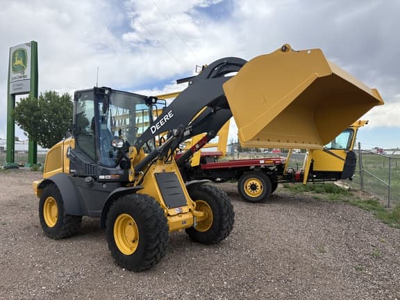Image of John Deere 324P equipment image 1
