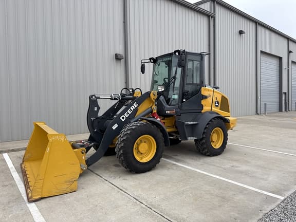 Image of John Deere 324P equipment image 3