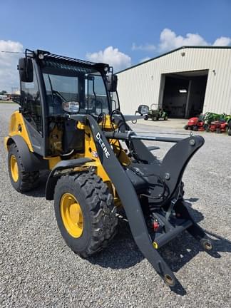 Image of John Deere 324P equipment image 3