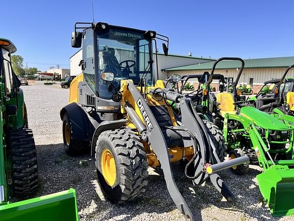 Image of John Deere 324P Image 0