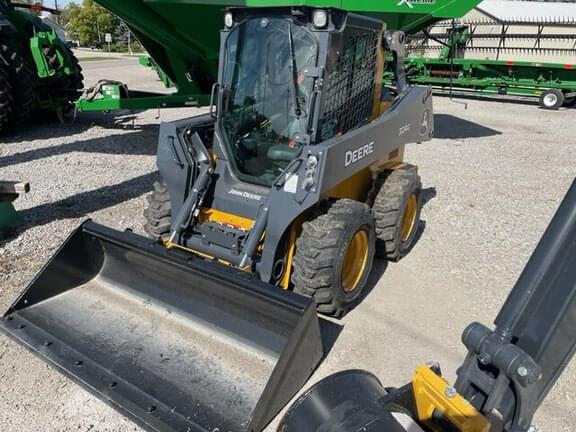 Image of John Deere 324G Primary image