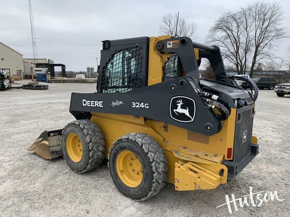 Image of John Deere 324G equipment image 2