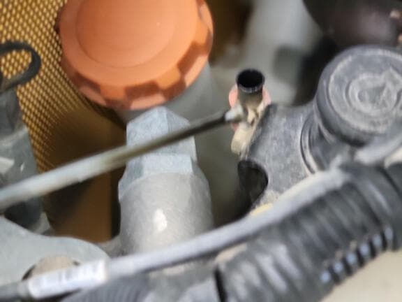 Image of John Deere 324G equipment image 4