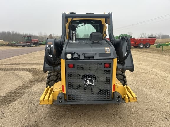 Image of John Deere 324G equipment image 3