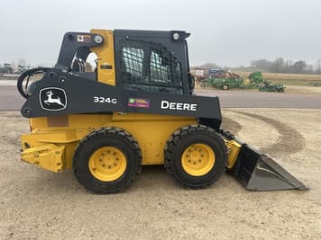Main image John Deere 324G