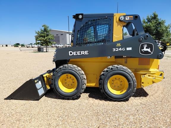 Image of John Deere 324G equipment image 1