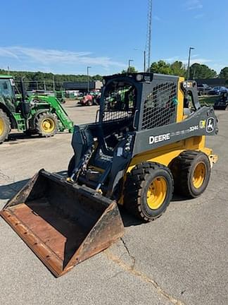 Image of John Deere 324G equipment image 2