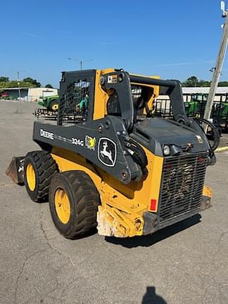 Image of John Deere 324G equipment image 3