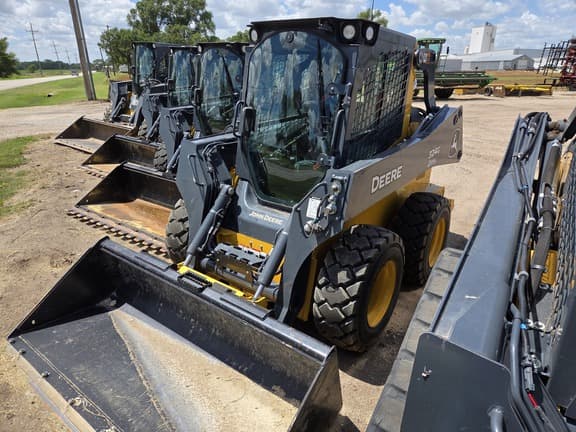 Image of John Deere 324G equipment image 1