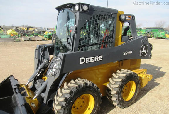 Image of John Deere 324G equipment image 4