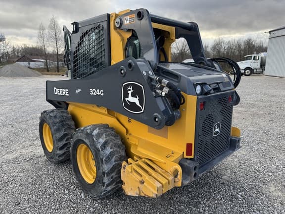 Image of John Deere 324G equipment image 4