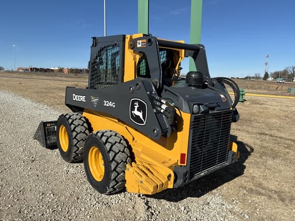 Image of John Deere 324G equipment image 3