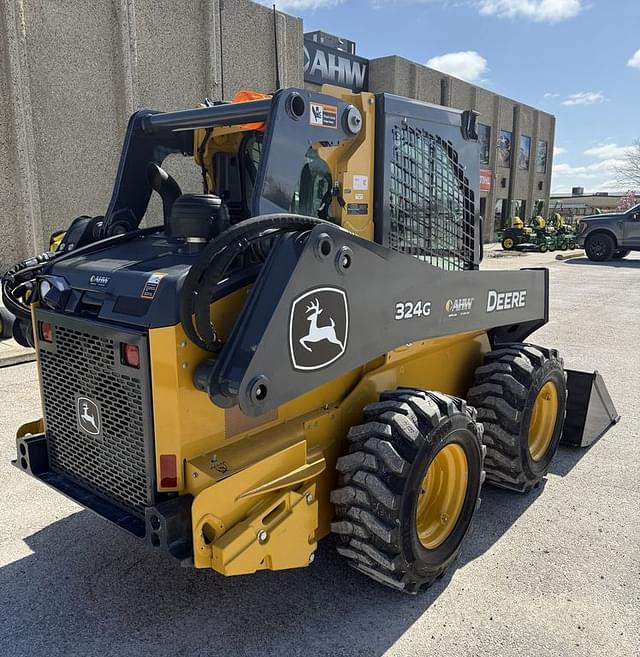 Image of John Deere 324G equipment image 2