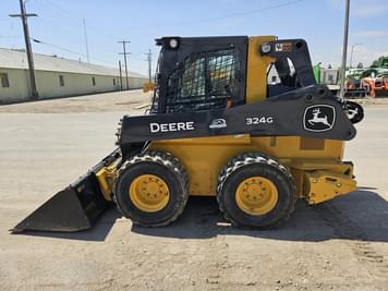 Main image John Deere 324G