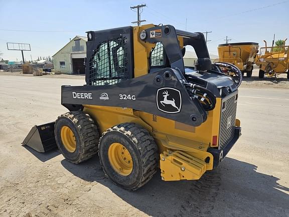 Image of John Deere 324G equipment image 3