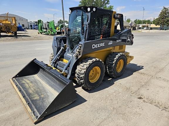 Image of John Deere 324G equipment image 4