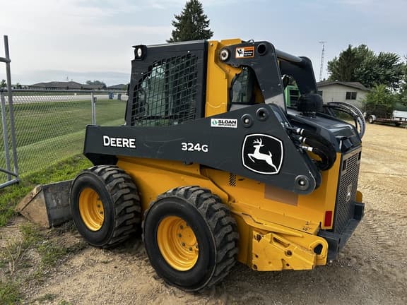 Image of John Deere 324G equipment image 3