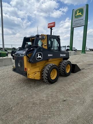Image of John Deere 324G equipment image 4