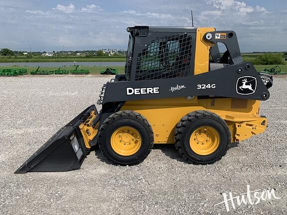 Image of John Deere 324G equipment image 2