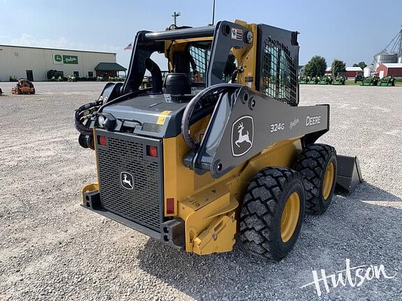 Image of John Deere 324G equipment image 4