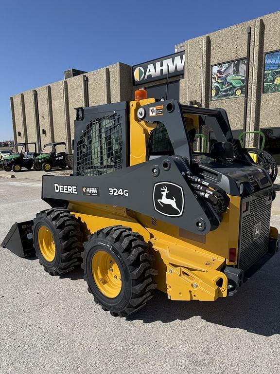 Image of John Deere 324G equipment image 1