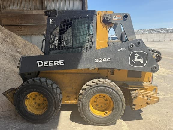 Image of John Deere 324G equipment image 3