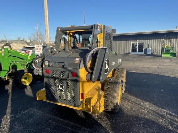 Image of John Deere 324G equipment image 1