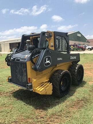 Image of John Deere 324G equipment image 4