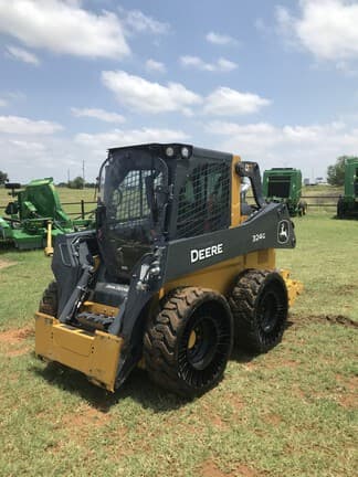 Main image John Deere 324G