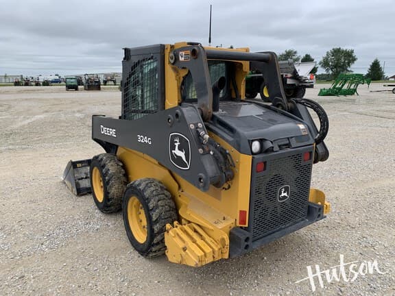 Image of John Deere 324G equipment image 2