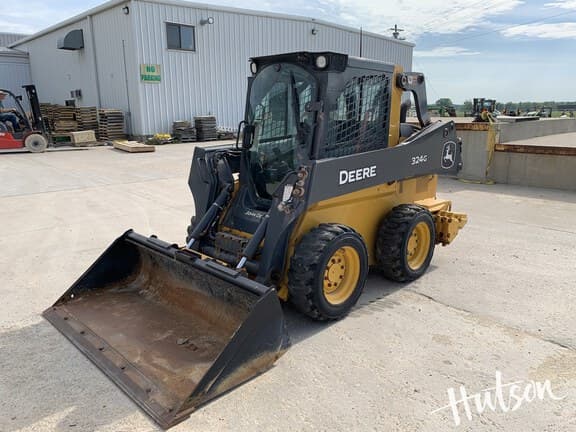Image of John Deere 324G equipment image 3