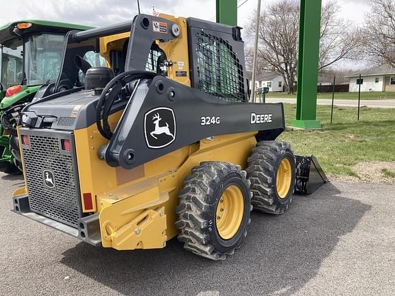 Image of John Deere 324G equipment image 3