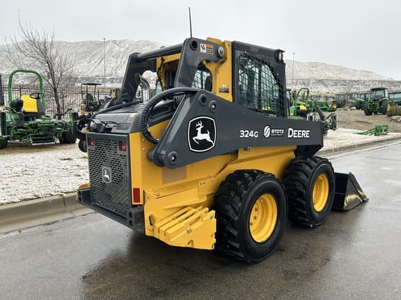Image of John Deere 324G equipment image 4
