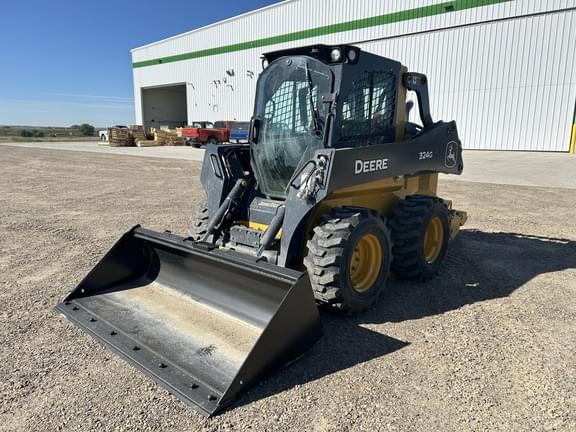 Image of John Deere 324G equipment image 2
