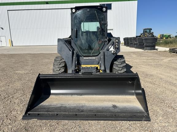 Image of John Deere 324G equipment image 3