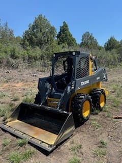 Image of John Deere 324G equipment image 3