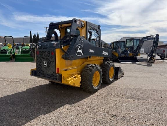 Image of John Deere 324G equipment image 4
