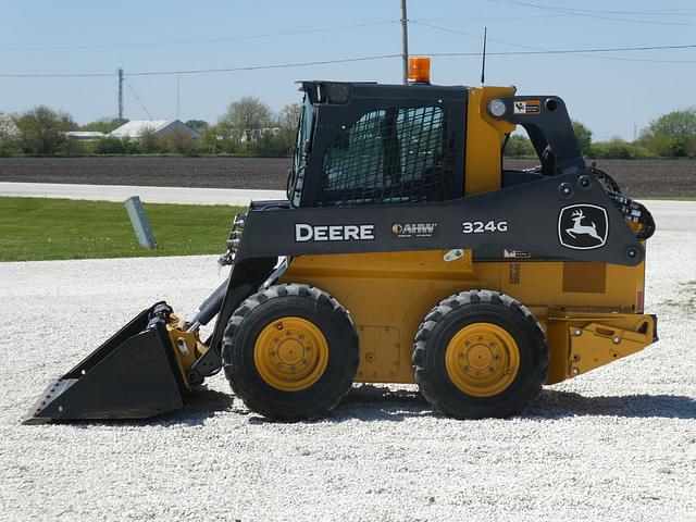 Image of John Deere 324G equipment image 1