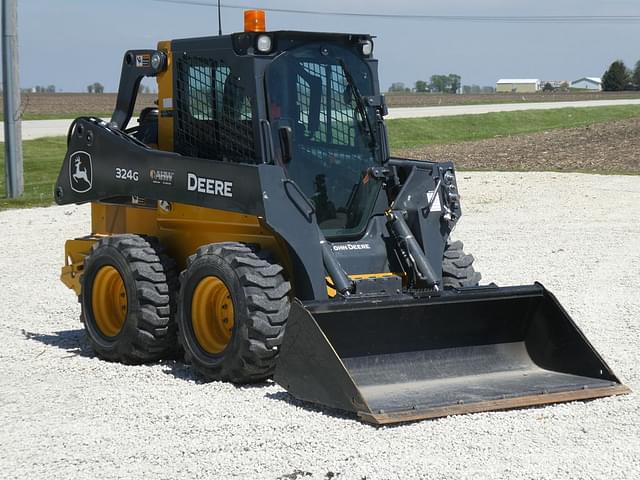 Image of John Deere 324G equipment image 2